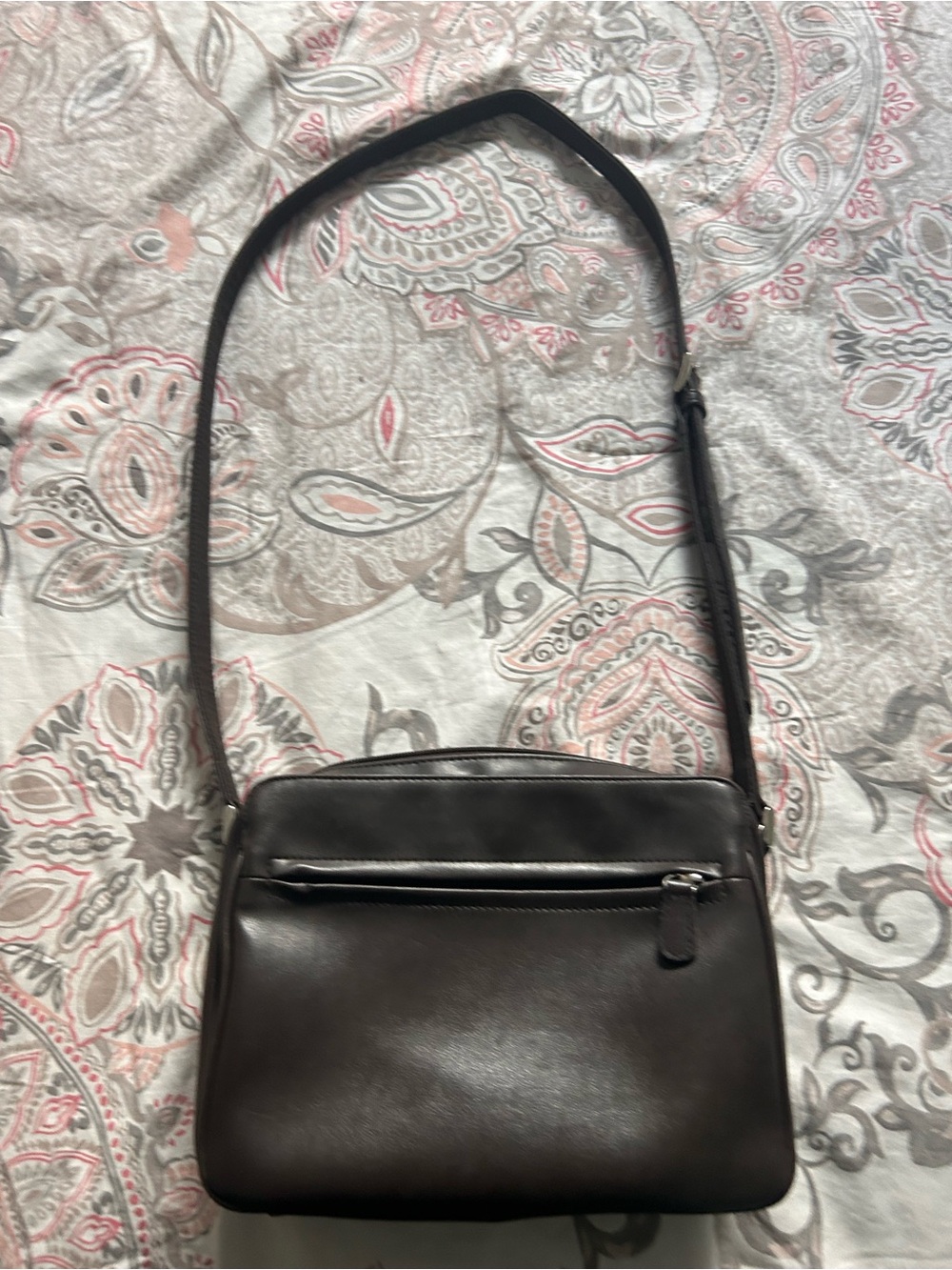 LIz Claiborne Vintage Brown Crossbody Bag/Adjustable Strap/Multi-Pocket